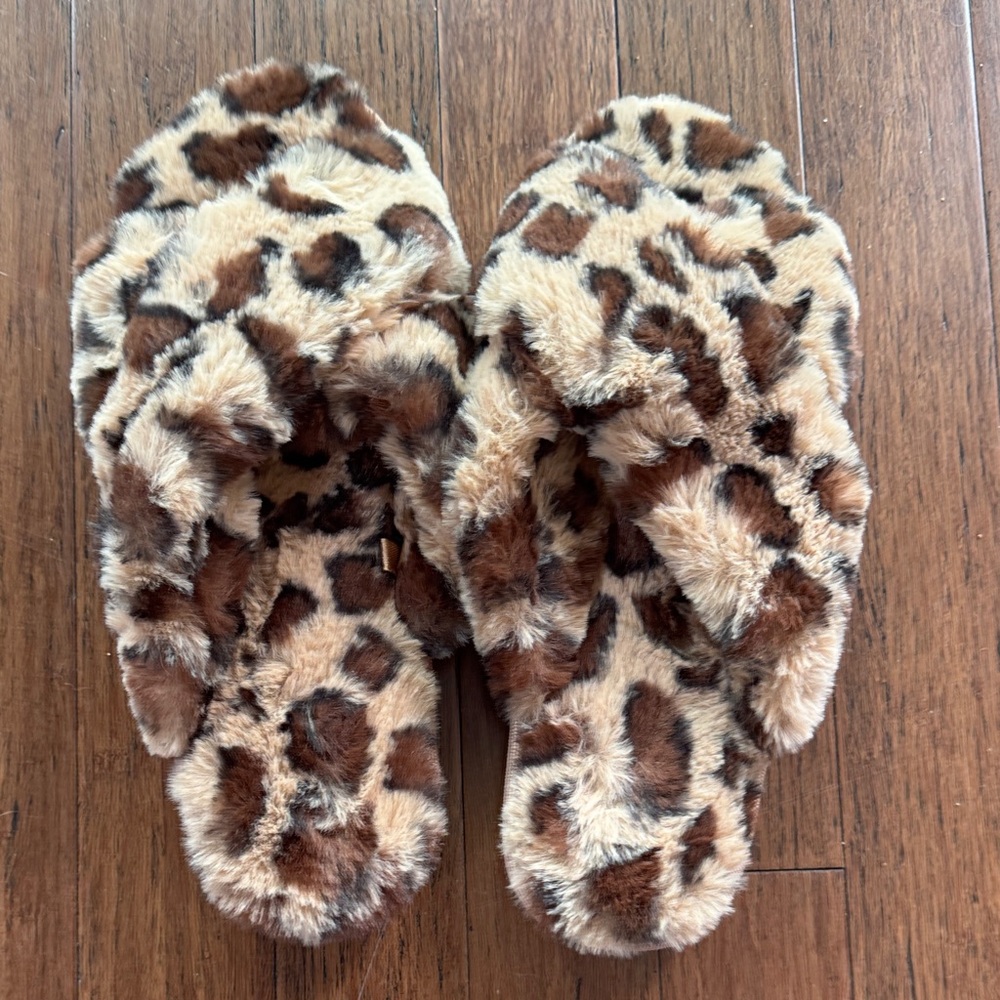Leopard Print Women's Slippers